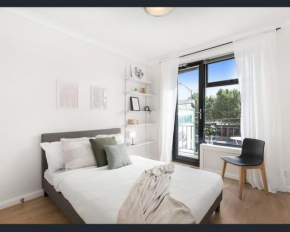 Richmond modern escape near MCG Melbourne